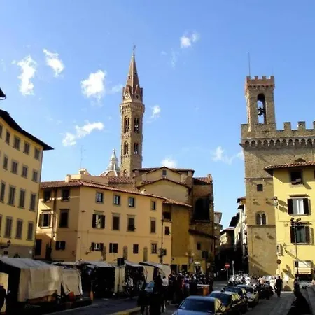 Lovely With Stunning View Апартаменты Флоренция