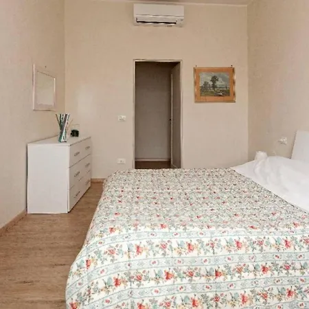 Lovely With Stunning View Апартаменты *