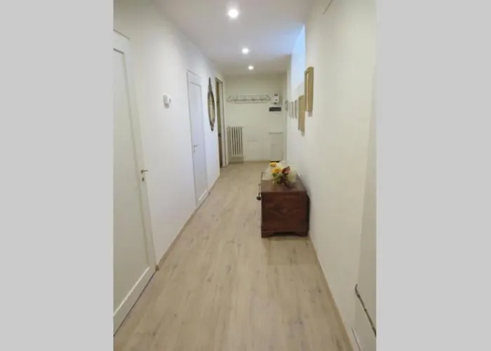 Lovely With Stunning View Apartment