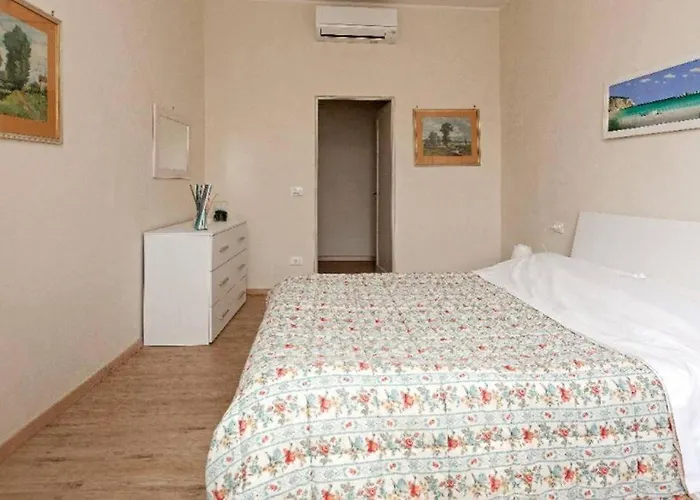 Lovely With Stunning View Apartment *